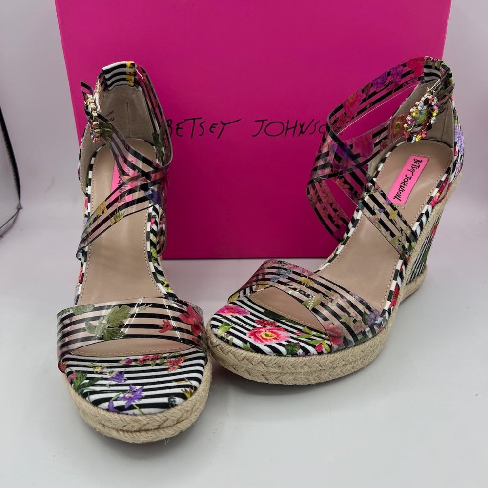 Betsey Johnson Fraser Espadrille Wedge Sandal - Picture 1 of 6